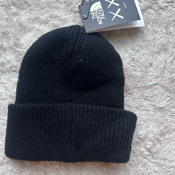 Kaws X The North Face Beanie - Picture 4 of 4